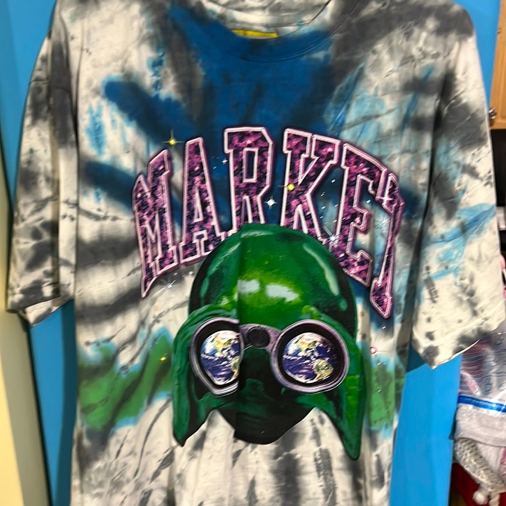 Market Tee